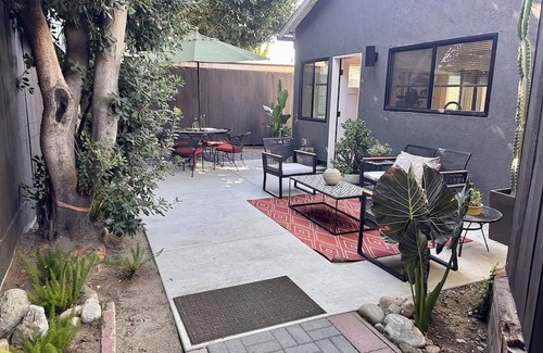 Atwater Village Cabaña | Charming 1-bedroom private cottage with AC, WiFi in Atwater Village Los Angeles