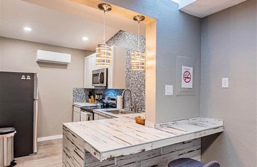 Barelas Casa | Pacific Edge C - 1 bedroom