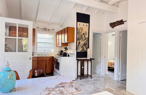 Baiting Hollow Cabaña | Charming 3-bedroom beachfront cottage with WiFi, AC in welcoming Calverton