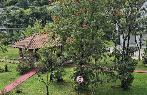 Varzea do Ranchinho Condominio | Aluga-se- 1 quarto, 1 ban, .cozinha compartilhada,1 garagem p/ casal ou mulher.