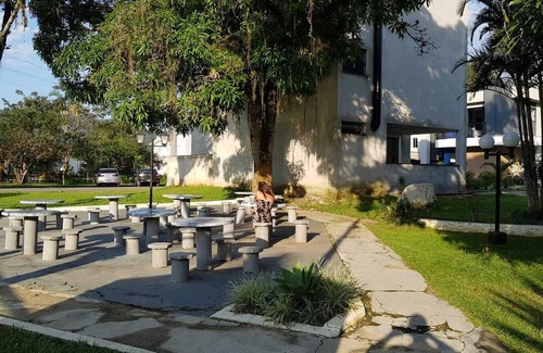 Varzea do Ranchinho Condominio | Aluga-se- 1 quarto, 1 ban, .cozinha compartilhada,1 garagem p/ casal ou mulher.