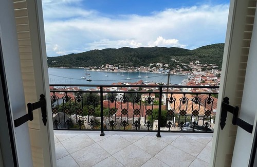 Vathy Casa | 3-bedroom house in charming Ithaki with AC, WiFi. Live the Greek dream