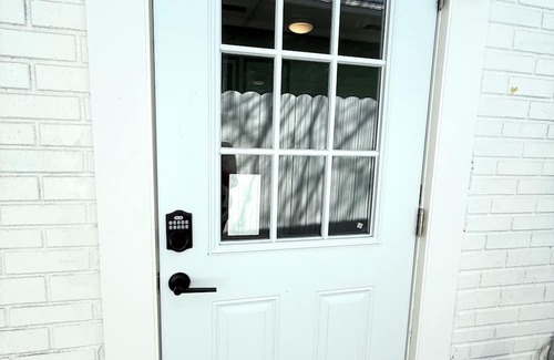 United Central Apartamento | Tiny Studio Apartment Near St. Pete’s Vibrant Grand Central District