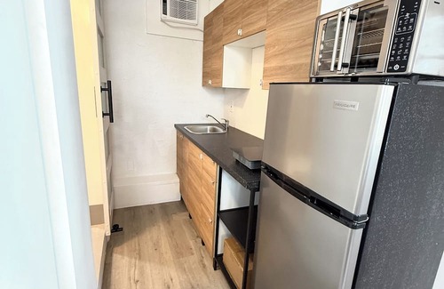 United Central Apartamento | Tiny Studio Apartment Near St. Pete’s Vibrant Grand Central District