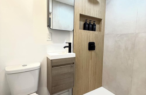 United Central Apartamento | Tiny Studio Apartment Near St. Pete’s Vibrant Grand Central District