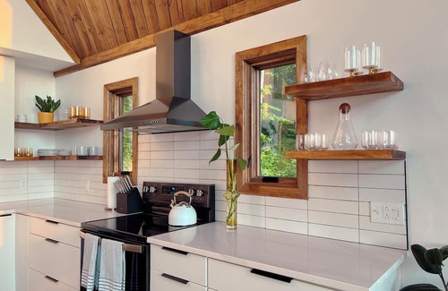 Dover Casa | Black Eagle Retreat