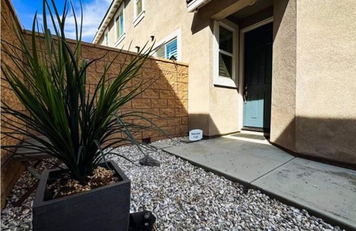 Jurupa Valley Apartamento | Sweet & Cozy Stay 2-bedroom studio with AC, WiFi in amazing Jurupa Valley
