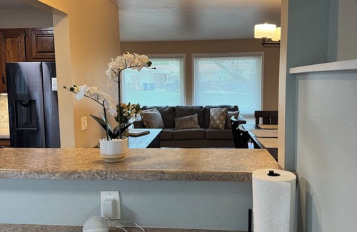 Glencoe Casa | Charming 3-bedroom house with AC, WiFi in amazing St. Louis