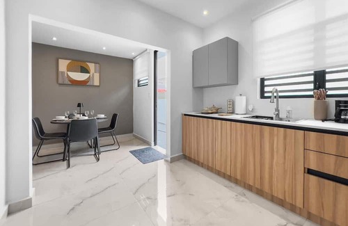 Rio Piedras Apartamento | Hyde Park #4 | Comfy Apt W/ Parking @ San Juan