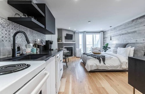 Mont-Tremblant Village Apartamento | Studio LIVTremblant 203 by Gestion ELITE
