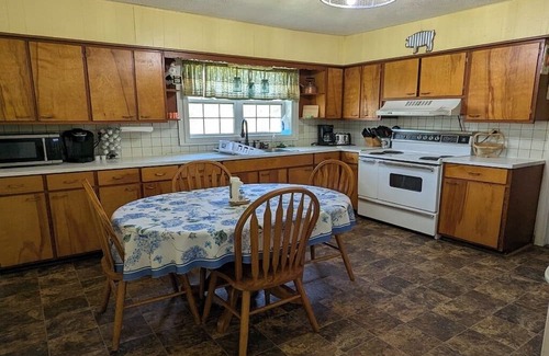 Island City Otro | Sturgeon Creek Farm - farmstay - pet friendly