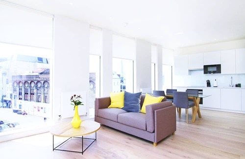 Waterloo Apartamento | Waterloo Stays - Modern & Spacious
