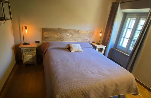 Pontremoli Otro | Charming 4-bedroom farmhouse in enchanting Tuscany close to mountains and sea.