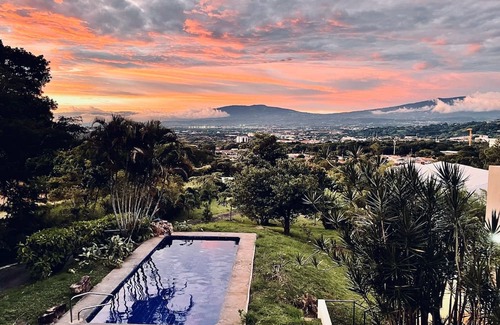Santa Ana Casa | Very Private 1-bedroom house, fabulous Santa Ana with POOL! Spectacular Sunsets!