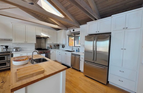 Manchester Casa | Breathtaking Ocean View Mendocino Getaway