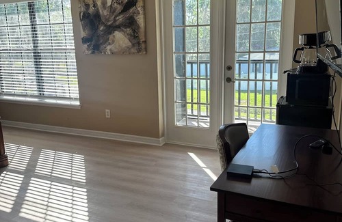 Deltona Casa | Spacious 5-bedroom house in DeBary right off i4 25 mins to Orlando and Daytona.