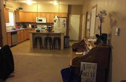 East Olympia Casa | Perfectly located 3-bedroom Townhome with WiFi in Lacey