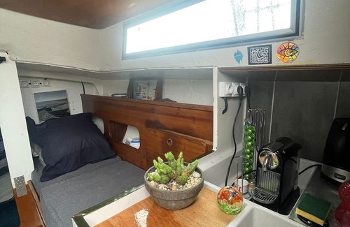 Trentemoult Alquiler De Eote | For rent - Accommodation on the water - Cosy boat in Nantes - Sailboat Trentemoult