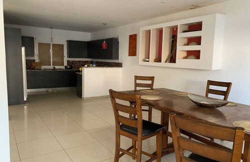 Saly Cabaña | Spacious 4 bedroom cottage in charming Saly with WiFi, AC Rent rooms