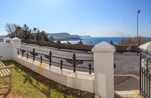 Port Erin Cabaña | Spaldrick View Cottage - a holiday cottage that sleeps 6 guests in 4 bedrooms