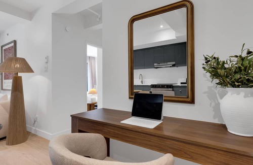 Cite Multimedia Apartamento | Mercer- Old Mtl 2 Beds 2 Baths+ Free parking