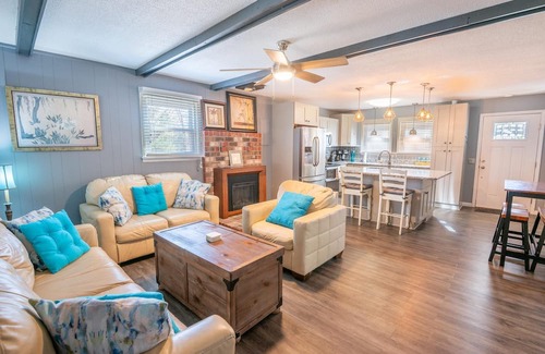 Eutawville Casa | Reel Haven on the Water: Modern + Comfy Home!