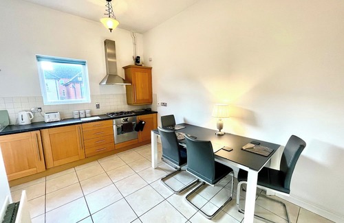 Bishop's Stortford Casa | Extremely Spacious and comfortable 2 Bedroom, 2 bathrooms near Stansted Airport!