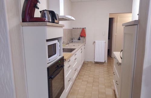 Ax-les-Thermes Apartamento | Large T2 Hypercentre Ax