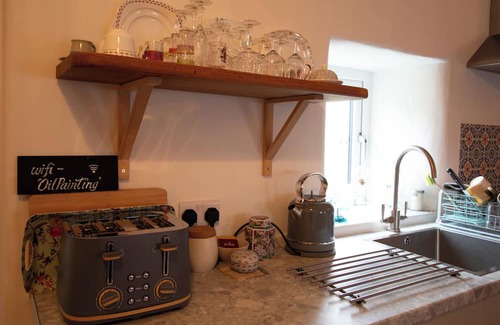 Carndonagh Cabaña | A beautiful, tastefully restored Irish cottage, in the centre of Inishowen.