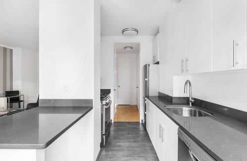 Upper East Side Apartamento | Upscale Midtown East One Bedroom