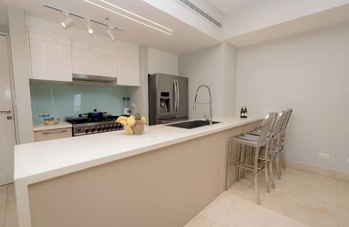 Marbella Apartamento | Exclusive and luxury 2BR with balcony in Yoo Panama