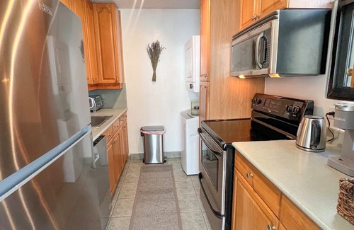 Waikiki Condominio | Serene Waikiki Skytower 1-Bedroom | Open-Air Lanai