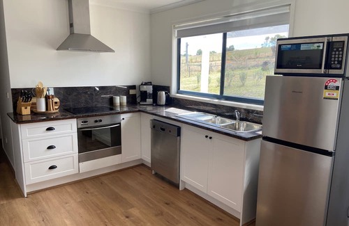 Korumburra Cabaña | Stunning Country Views @ Oak Vue Cottage