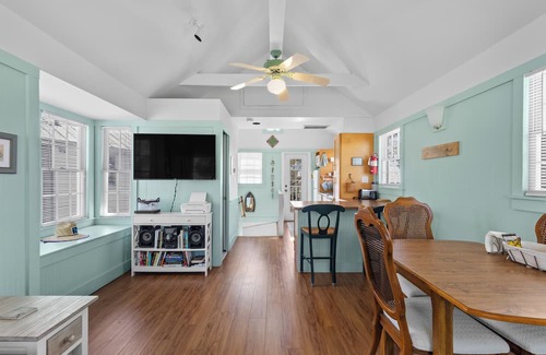 Steinhatchee Casa | Clove Coastal Cottage - Steinhatchee Landing
