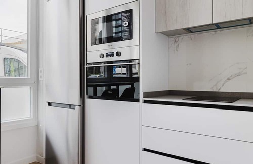 Cotos Apartamento | Blueground | Castilla, AC & w/d, nr Retiro