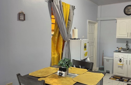 Providence Apartamento | 2-bedroom apartment in welcoming Providence with AC, WiFi. Enjoy your stay