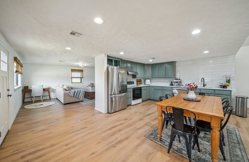 Adair Casa | 4-bedroom 3 bath house in tranquil Adair. With Large hang out barn.