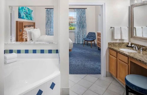 Paradise Island Complejo | Harborside Resort 2bdrm villa on Paradise Island w incredible amenities! Aug 3-7
