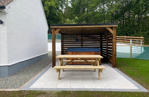 Coleraine Cabaña | Peaceful countryside escape with hot tub and outstanding countryside views