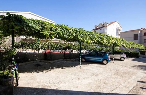 Central Dalmatia Apartamento | Apartman Villa Josipa - Duće: 50 M od Plaze