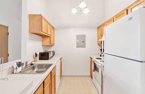 Wadsworth Apartamento | Stratford Crossings 310 I 2 bed 2 bath