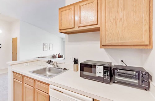 Wadsworth Apartamento | Stratford Crossings 310 I 2 bed 2 bath