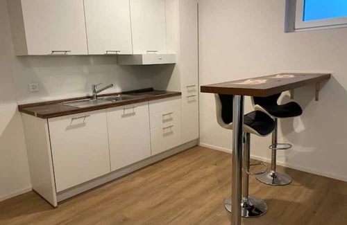 Gurmels Apartamento | Peaceful Swiss Getaway w/Pool, Views & Near Bern