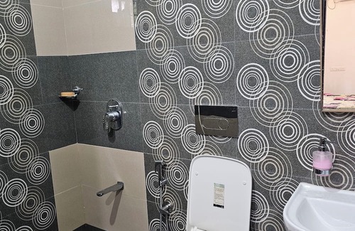 Kochi Casa | Family friendly 4 bedrooms with airconditioners, spacious, fully equipped house.
