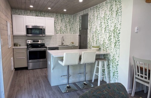 Sooke Cabaña | 1-4 Cottage Units with Waterfront and Beach Access - Sleeps up to 14 Guests