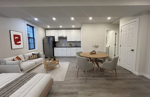 Getty Square Apartamento | Cozy apartment in tranquil Yonkers with WiFi, AC