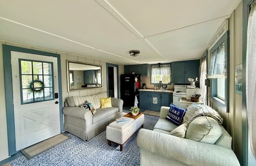 Lochmere Cabaña | Winnisquam Trio Your own private getaway in New Hampshire lakes region lake view
