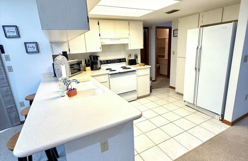 Spring Hill Casa | Charming 3-bedroom house with WiFi and AC in delightful Spring Hill
