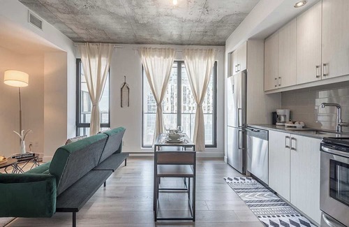 Old Montreal Apartamento | Cozy design Summary:
