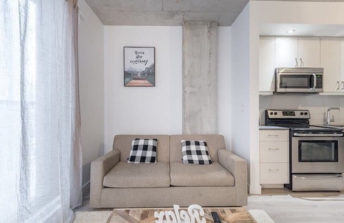 Cite Multimedia Condominio | Cute 1 Br - 100 Walkscore!